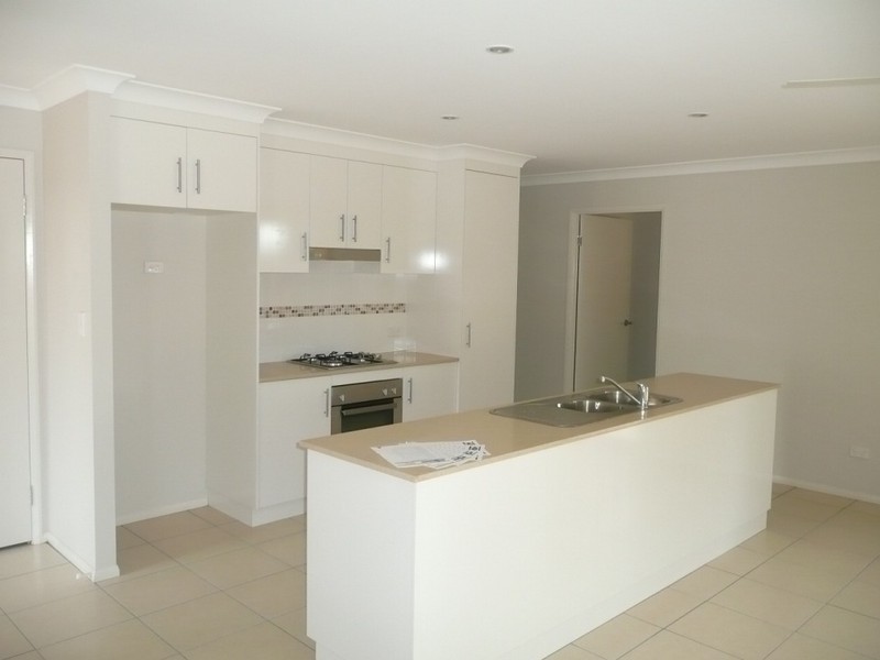 1/116-118 Taylor Street, Newtown QLD 4350