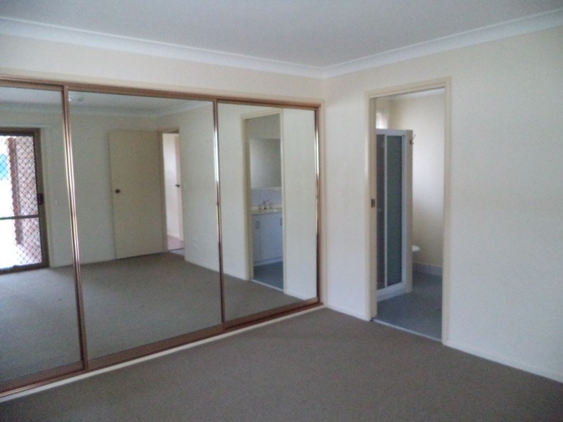 10 Jull Drive, Centenary Heights QLD 4350