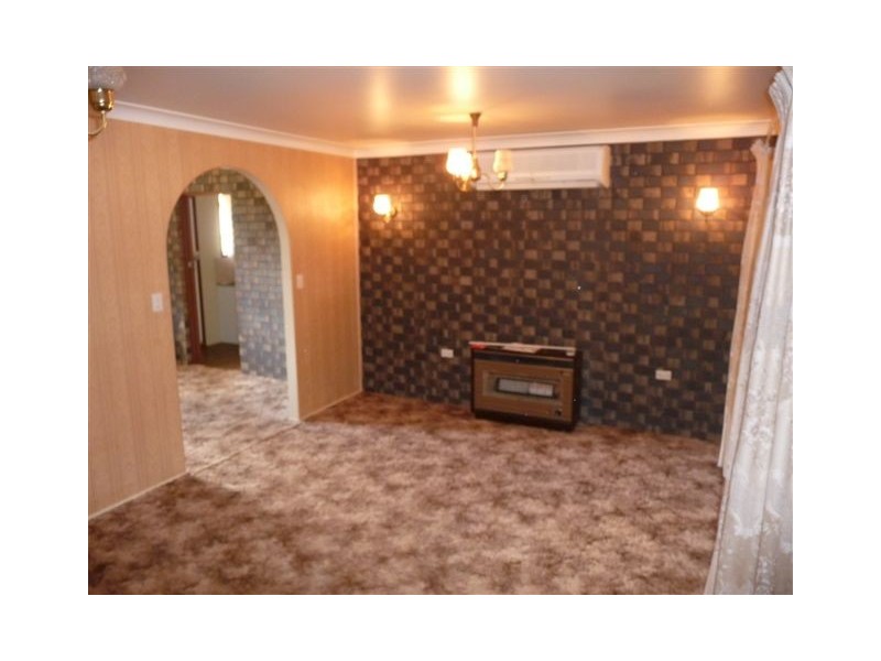 25 Friend Street, Harristown QLD 4350