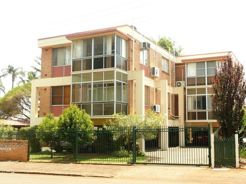 2/33 Godsall Street, East Toowoomba QLD 4350