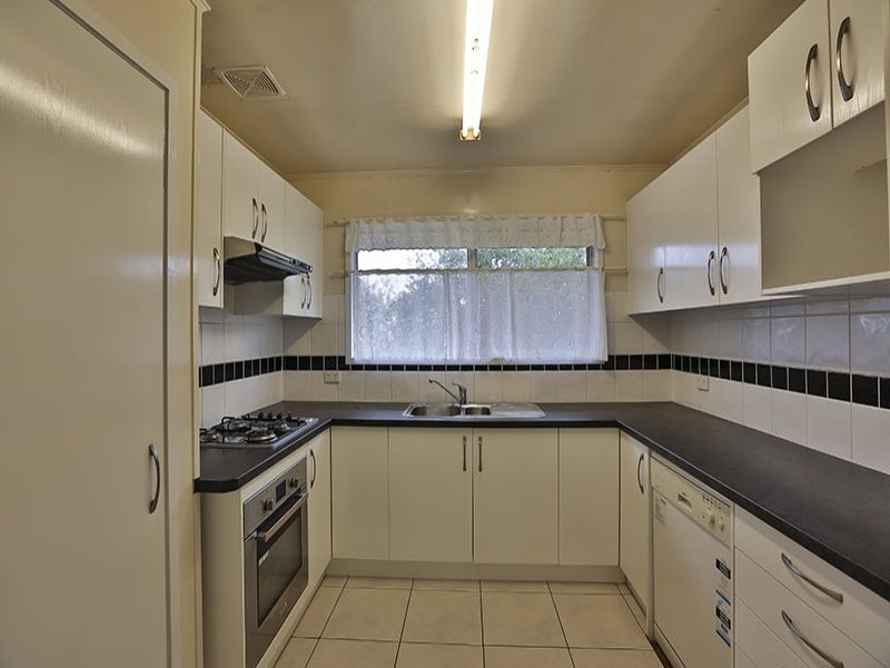 6 Dignan Street, Harristown QLD 4350