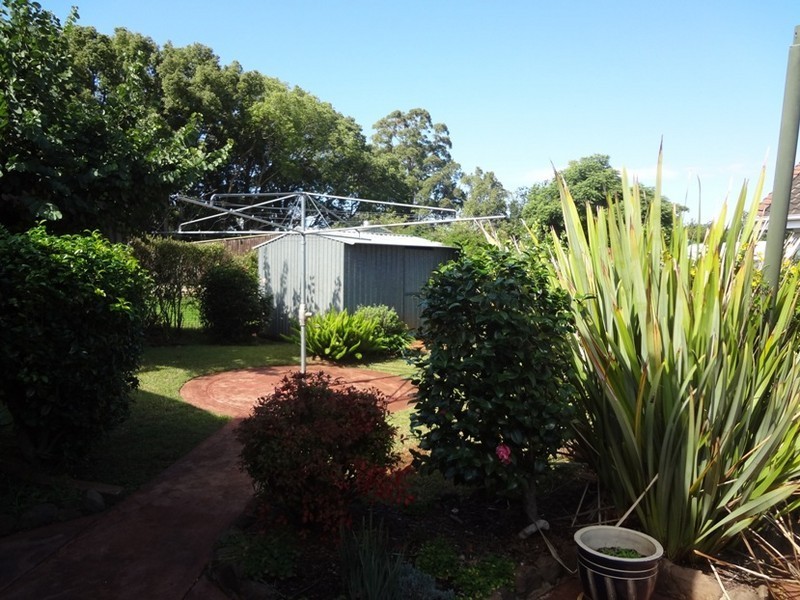 6 McIntyre Street, Centenary Heights QLD 4350