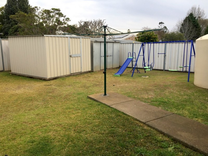 8 Alroe Court, Kearneys Spring QLD 4350