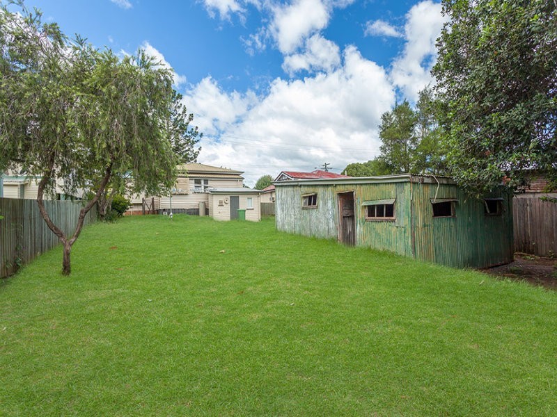 111 Ruthven Street, Harlaxton QLD 4350