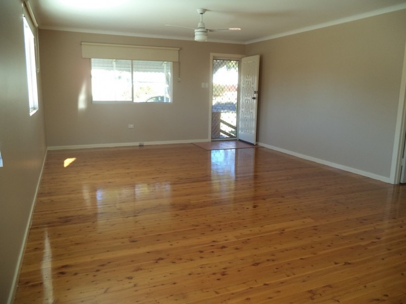 9 McNamara Street, Centenary Heights QLD 4350