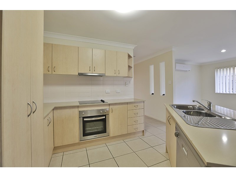 674 Greenwattle Street, Harristown QLD 4350