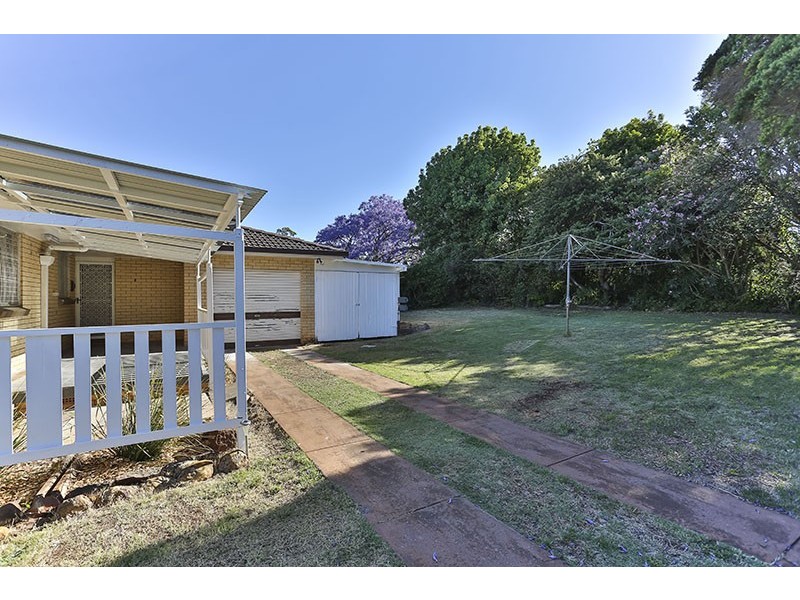 49 Noll Street, Kearneys Spring QLD 4350
