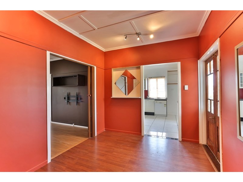 6 Sheehan Street, South Toowoomba QLD 4350