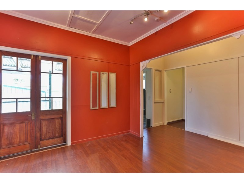 6 Sheehan Street, South Toowoomba QLD 4350