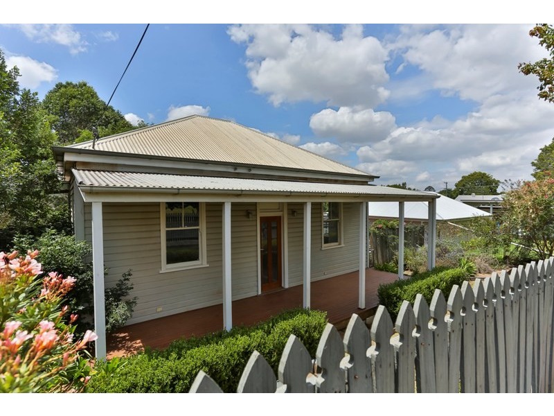 10 Gowrie Street, Toowoomba City QLD 4350