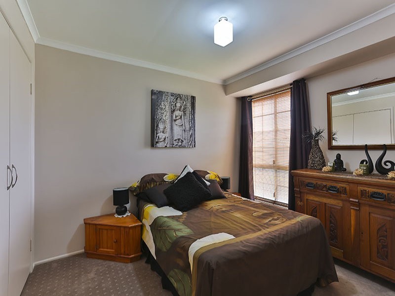 23 Armstrong Street, Wilsonton QLD 4350