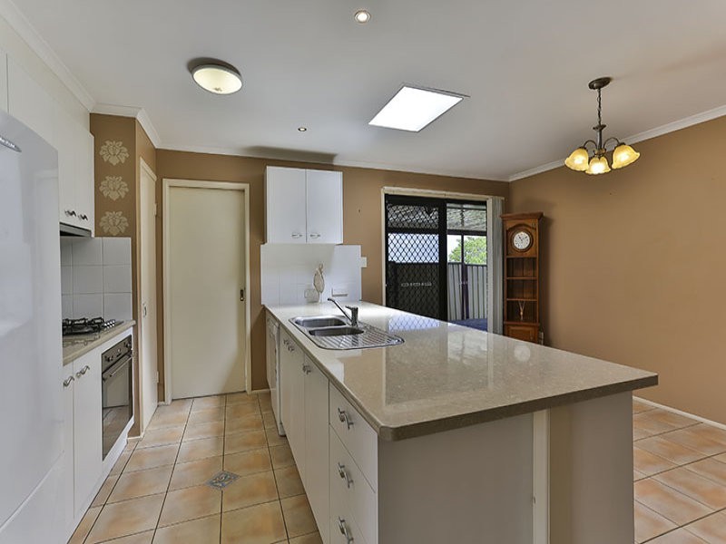 13 Batch Court, Harristown QLD 4350
