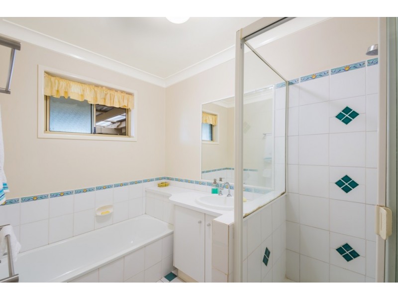 17 McLeod Court, Wyreema QLD 4352