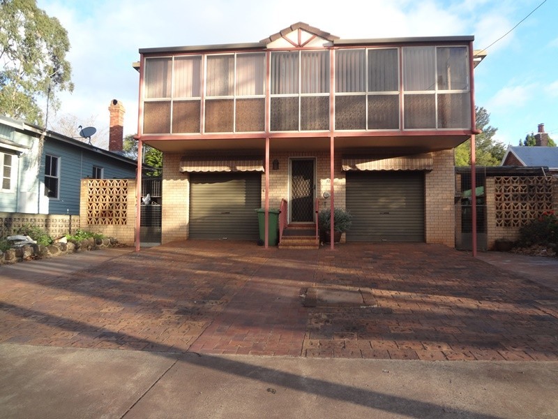 126 James Street, South Toowoomba QLD 4350