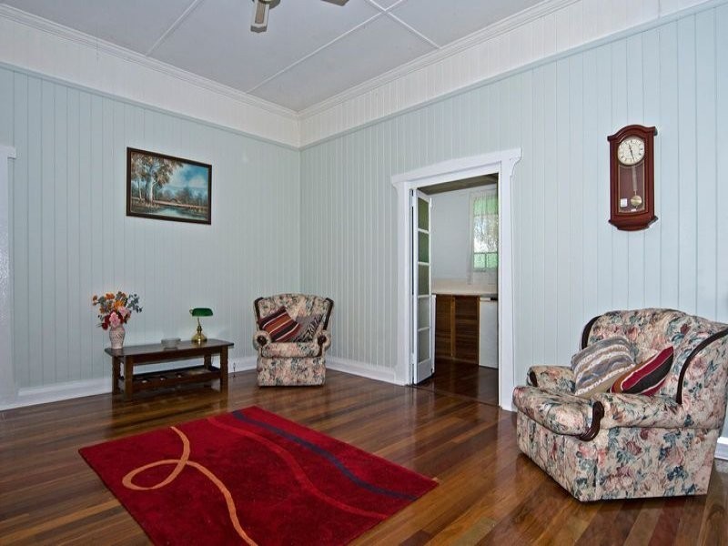 30 High Street, Wyreema QLD 4352