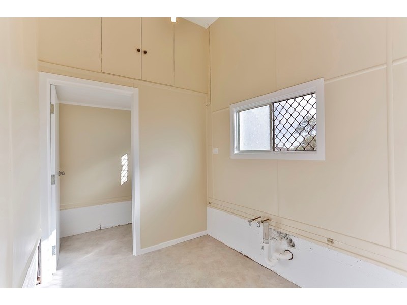 9 Weetwood Street, Newtown QLD 4350