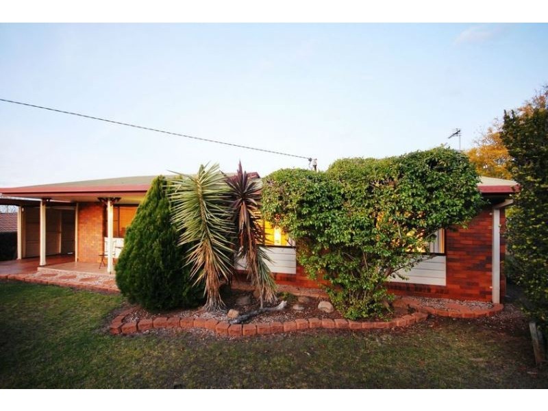 19 Melita Crescent, Wilsonton Heights QLD 4350