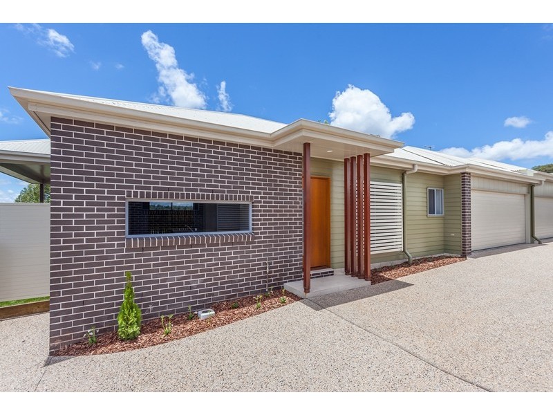 1/126 Long Street, Centenary Heights QLD 4350