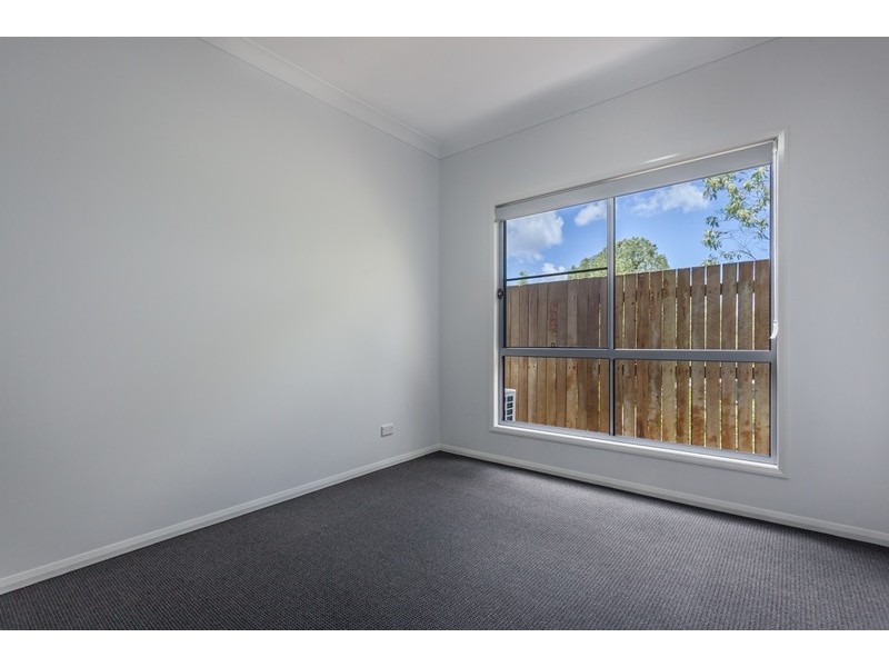 1/126 Long Street, Centenary Heights QLD 4350