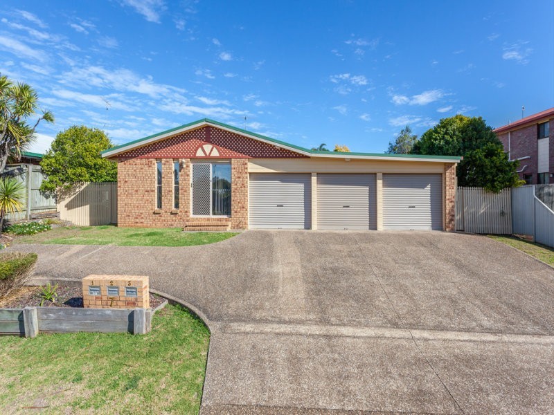 2/7 Creedon Drive, Kearneys Spring QLD 4350