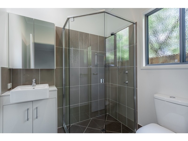 2/126 Long Street, Centenary Heights QLD 4350