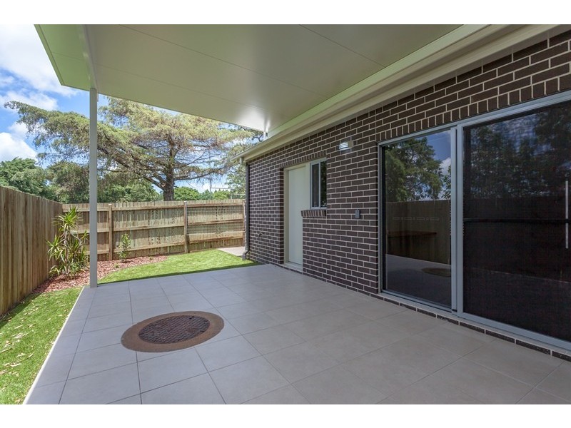 2/126 Long Street, Centenary Heights QLD 4350