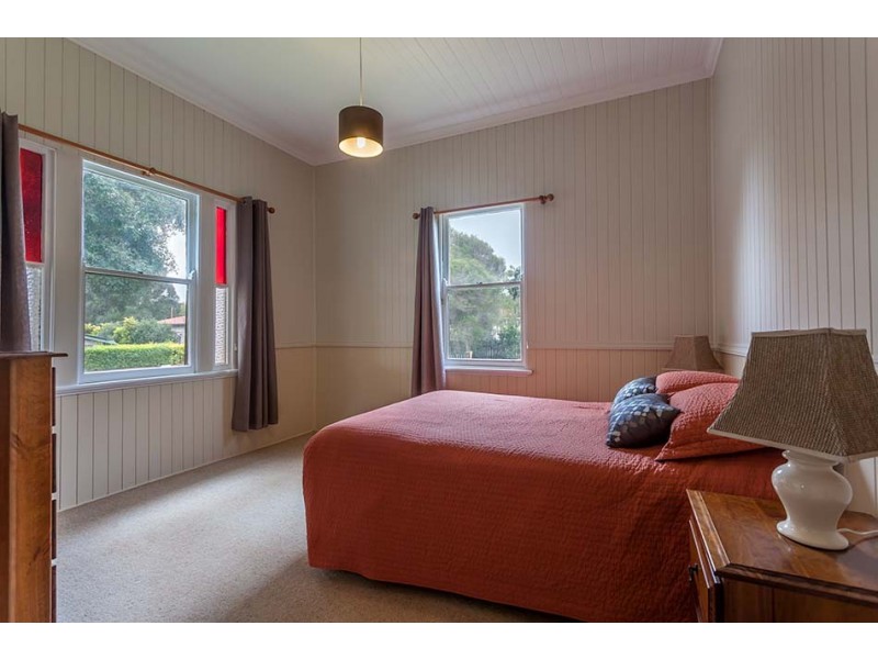 20 Sir Street, East Toowoomba QLD 4350