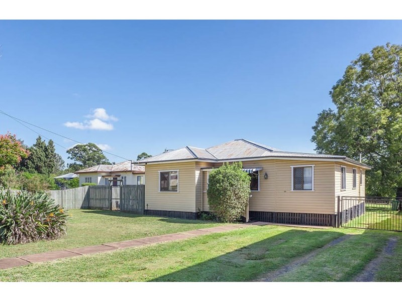 179 Jellicoe Street, Newtown QLD 4350