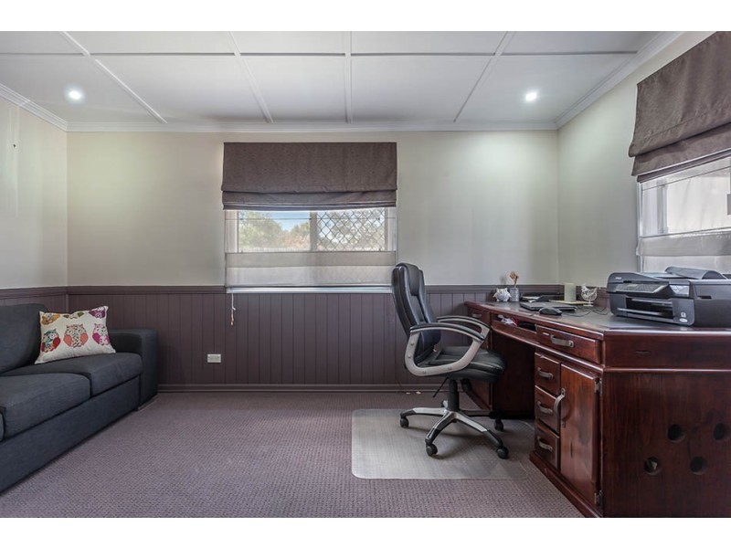 179 Jellicoe Street, Newtown QLD 4350