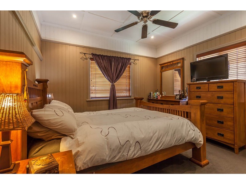 179 Jellicoe Street, Newtown QLD 4350