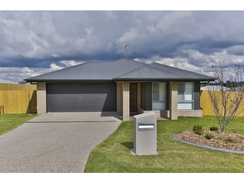 15 Wandoo Crescent, Westbrook QLD 4350