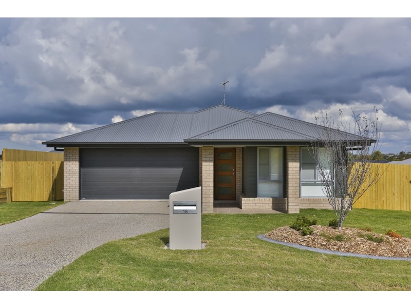 15 Wandoo Crescent, Westbrook QLD 4350