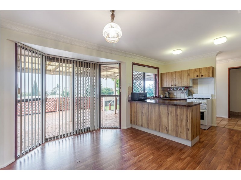 2 Croydon Street, Harristown QLD 4350