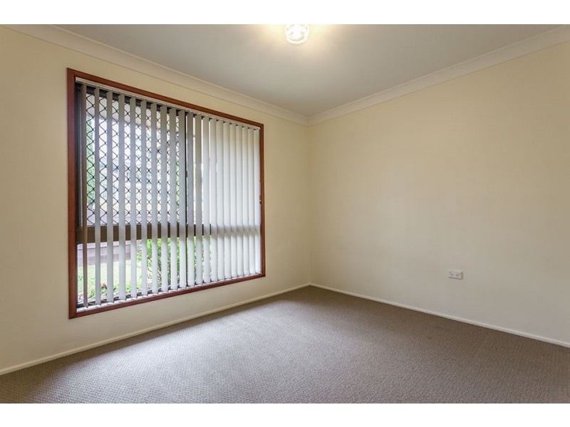 2 Croydon Street, Harristown QLD 4350