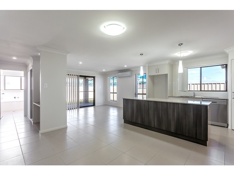 4 Carlin Street, Glenvale QLD 4350