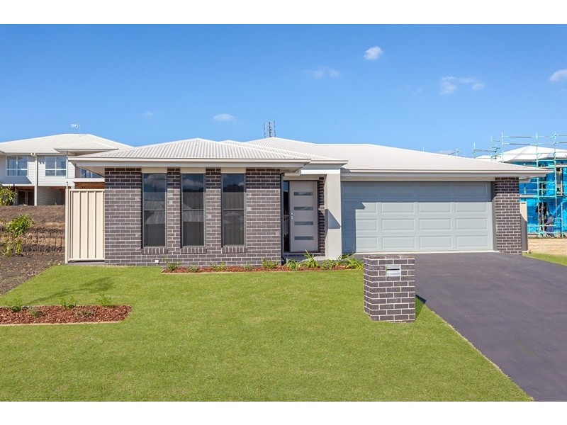 4 Carlin Street, Glenvale QLD 4350
