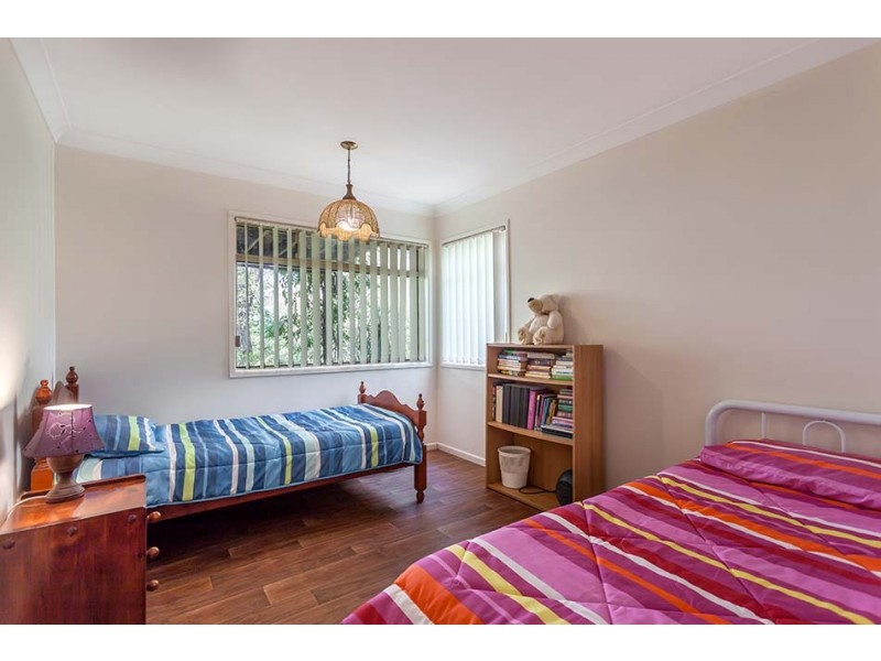 18 Merlin Court, Preston QLD 4352