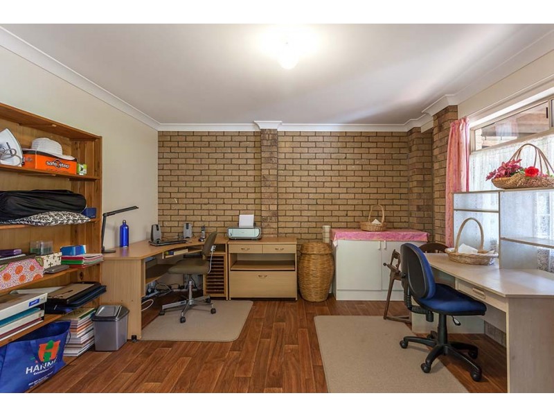 18 Merlin Court, Preston QLD 4352