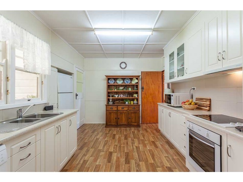 2 Mallon Street, Rangeville QLD 4350