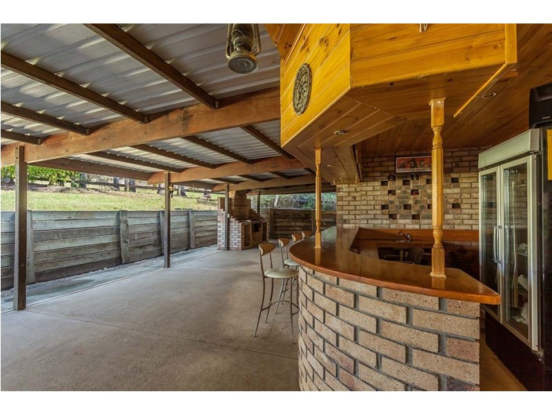 1057 Murphys Creek Road, Murphys Creek QLD 4352