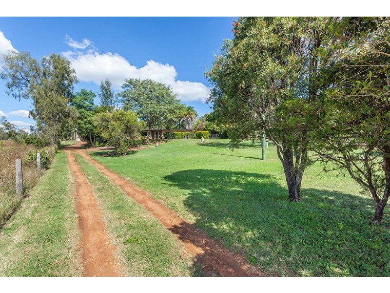 1057 Murphys Creek Road, Murphys Creek QLD 4352