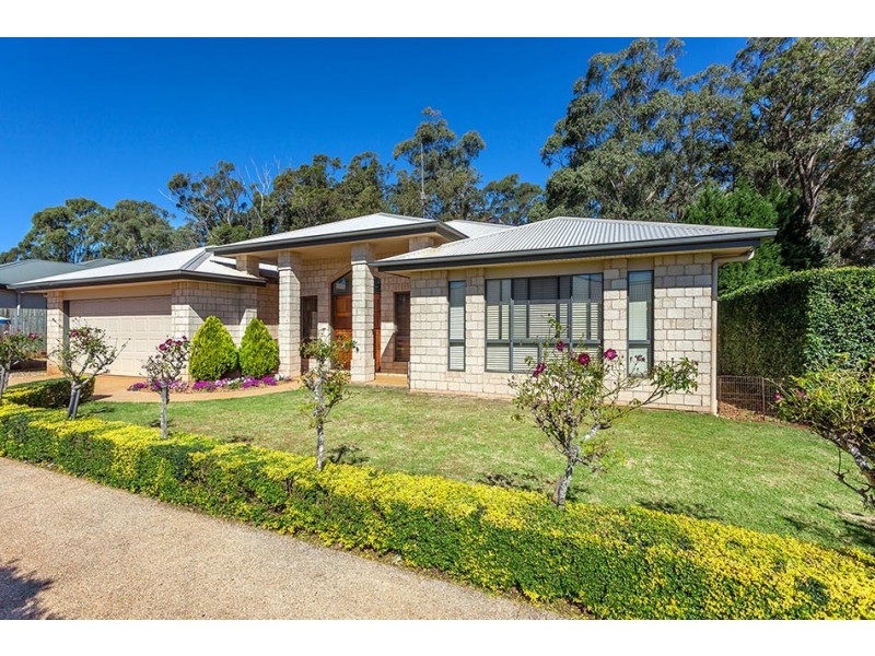8 Leith Crescent, Rangeville QLD 4350