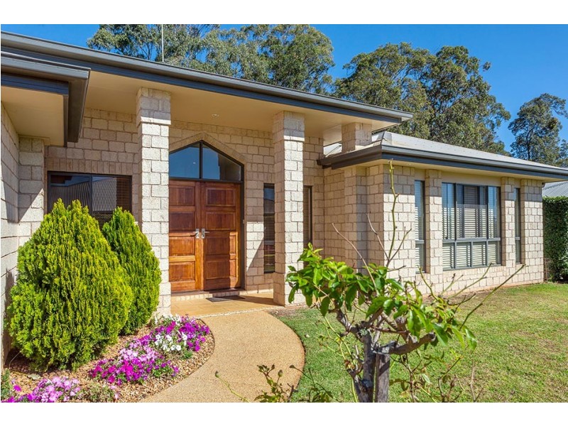 8 Leith Crescent, Rangeville QLD 4350
