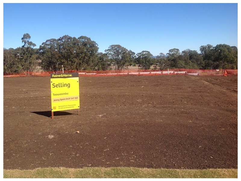 Darling Heights QLD 4350