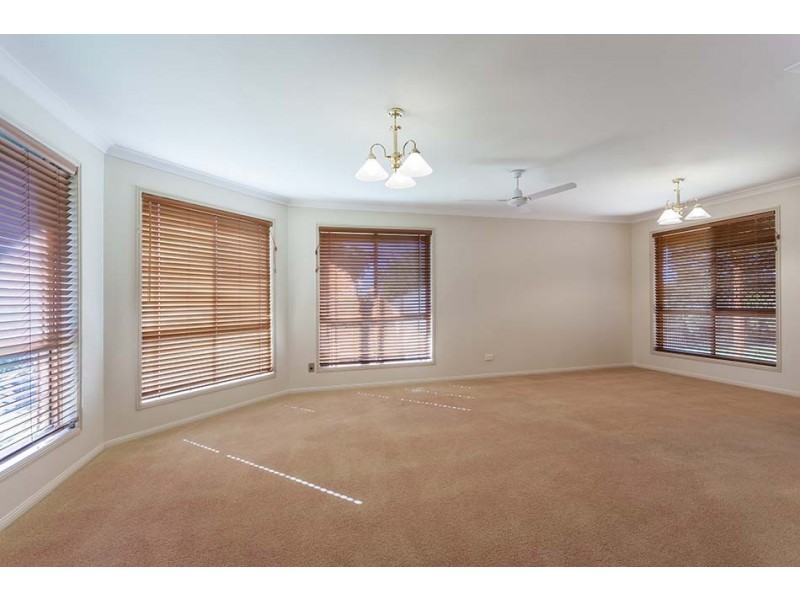 2 Nicola Street, Middle Ridge QLD 4350