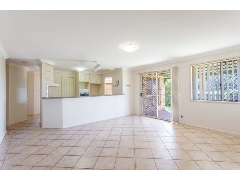 2 Nicola Street, Middle Ridge QLD 4350