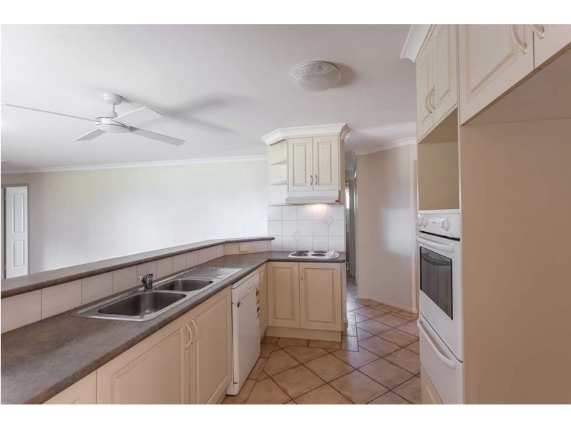 2 Nicola Street, Middle Ridge QLD 4350