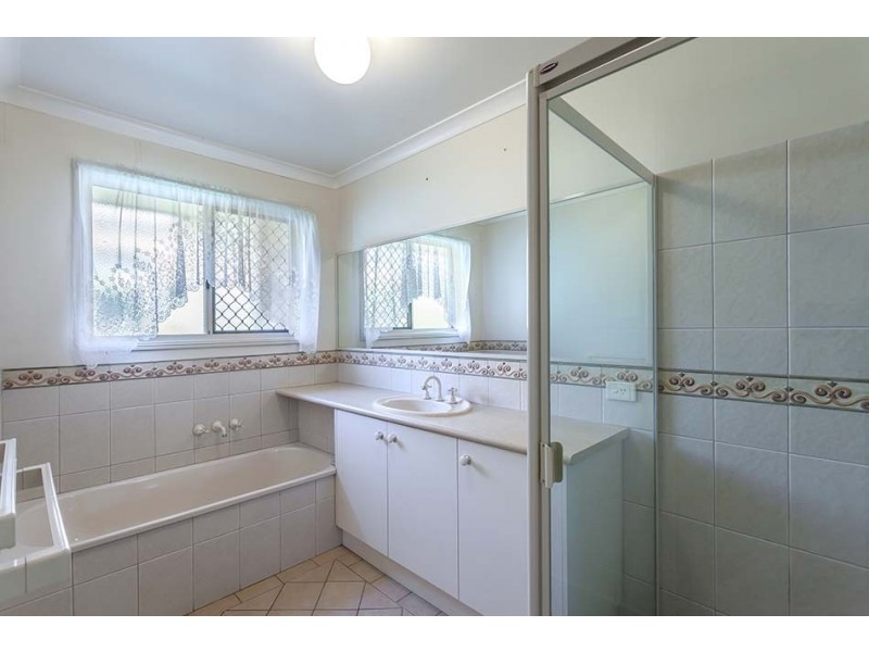 2 Nicola Street, Middle Ridge QLD 4350
