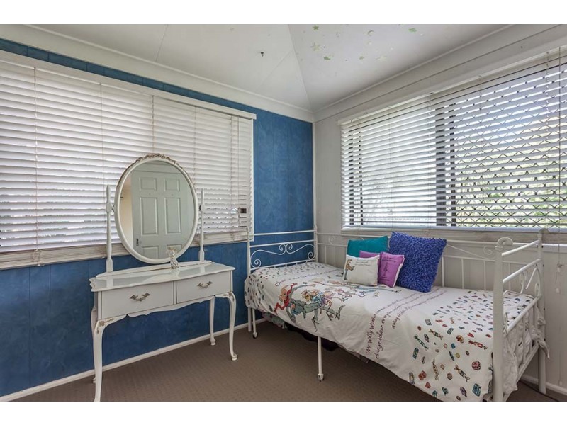 23 Christmas Street, North Toowoomba QLD 4350