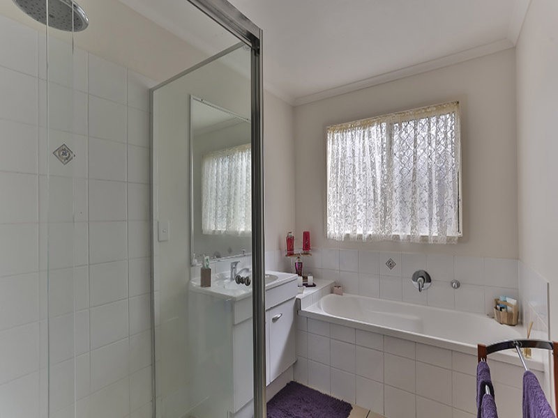 1/322 Goombungee Road, Harlaxton QLD 4350